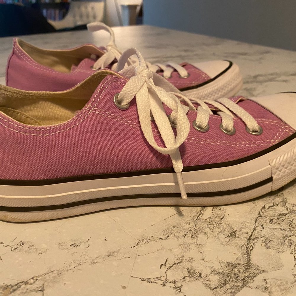 Purple Converse All-Stars Chucks Sz 6.5 Women's